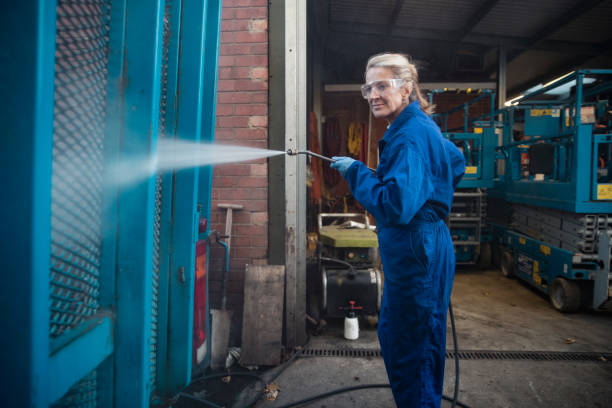Best Rust Removal  in Mascotte, FL
